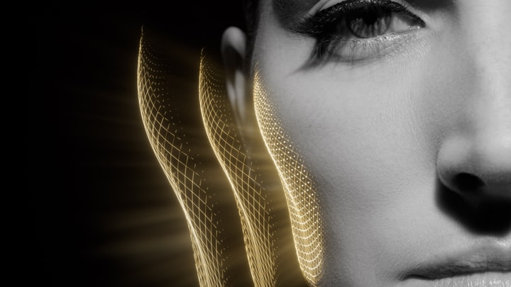 Biotech Gold - Maillage lumineux sur le visage